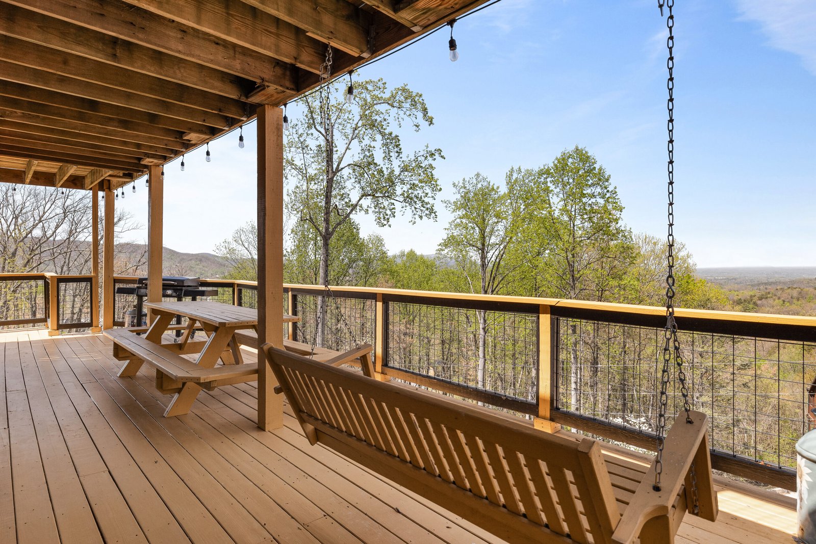 78 Swings & Picnic Table